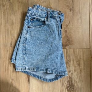 Abercrombie & Fitch Dad short curve love